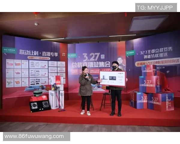 深圳青年人足球比赛直播盛况空前球迷热情高涨共同见证精彩瞬间 深圳青年人足球比赛直播盛况空前球迷热情高涨共同见证精彩瞬间