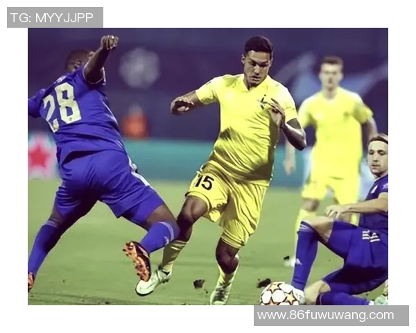 谢里夫与兹林的激烈对决揭示足球战术与团队合作的精彩瞬间